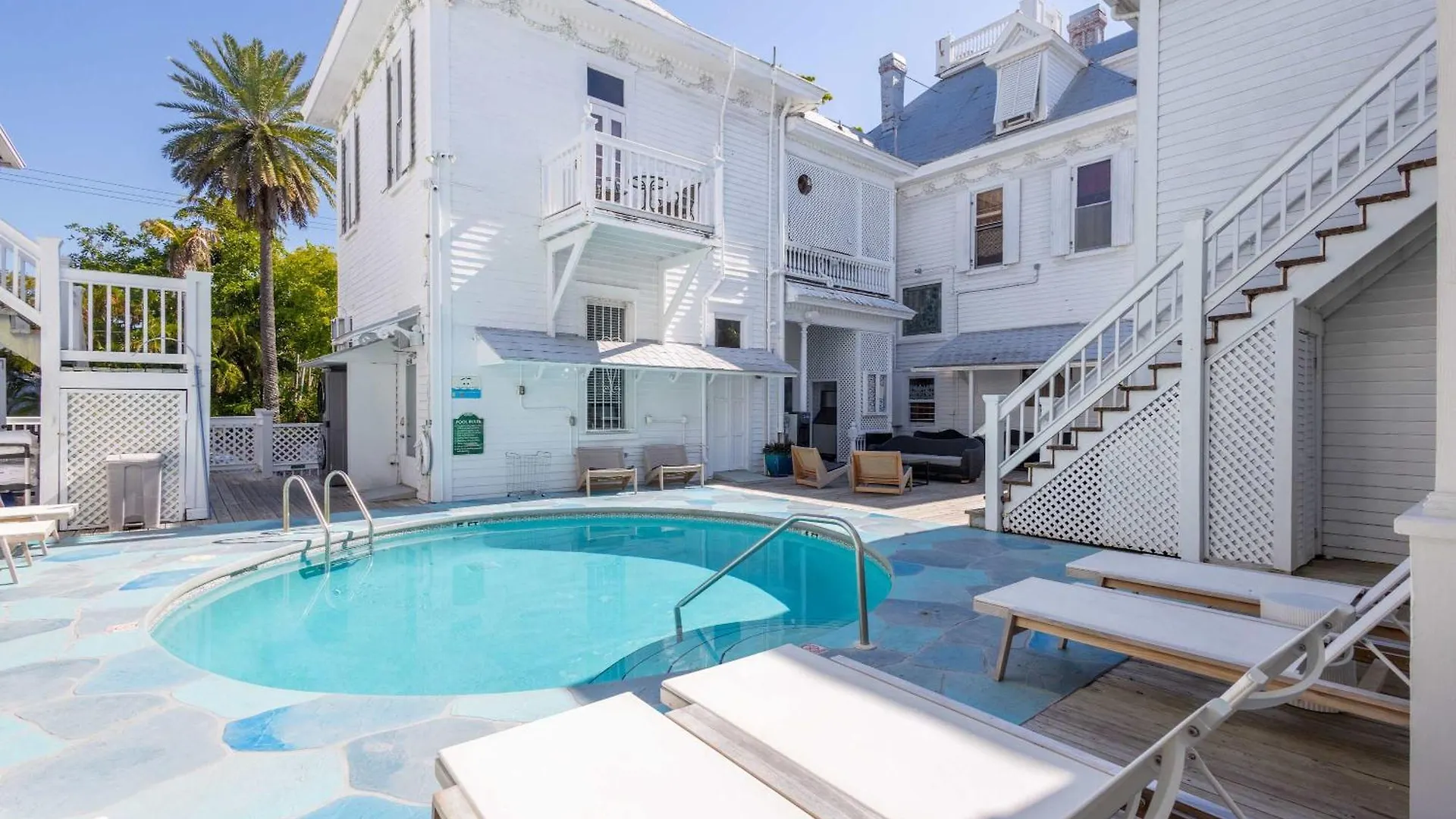 Inn King Suite Balcony - At James House Key West United States